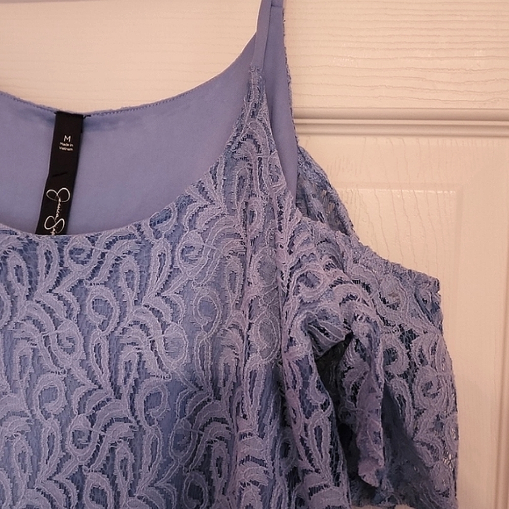 ⚠️SOLD⚠️ NWT Jessica Simpson Open Shoulder Top